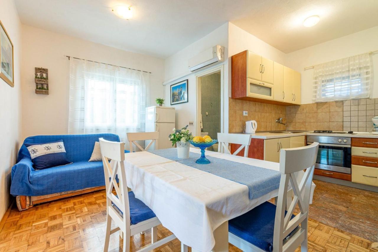 Family Friendly Seaside Apartments Kozino, Zadar - 5749 Petrcane Ngoại thất bức ảnh