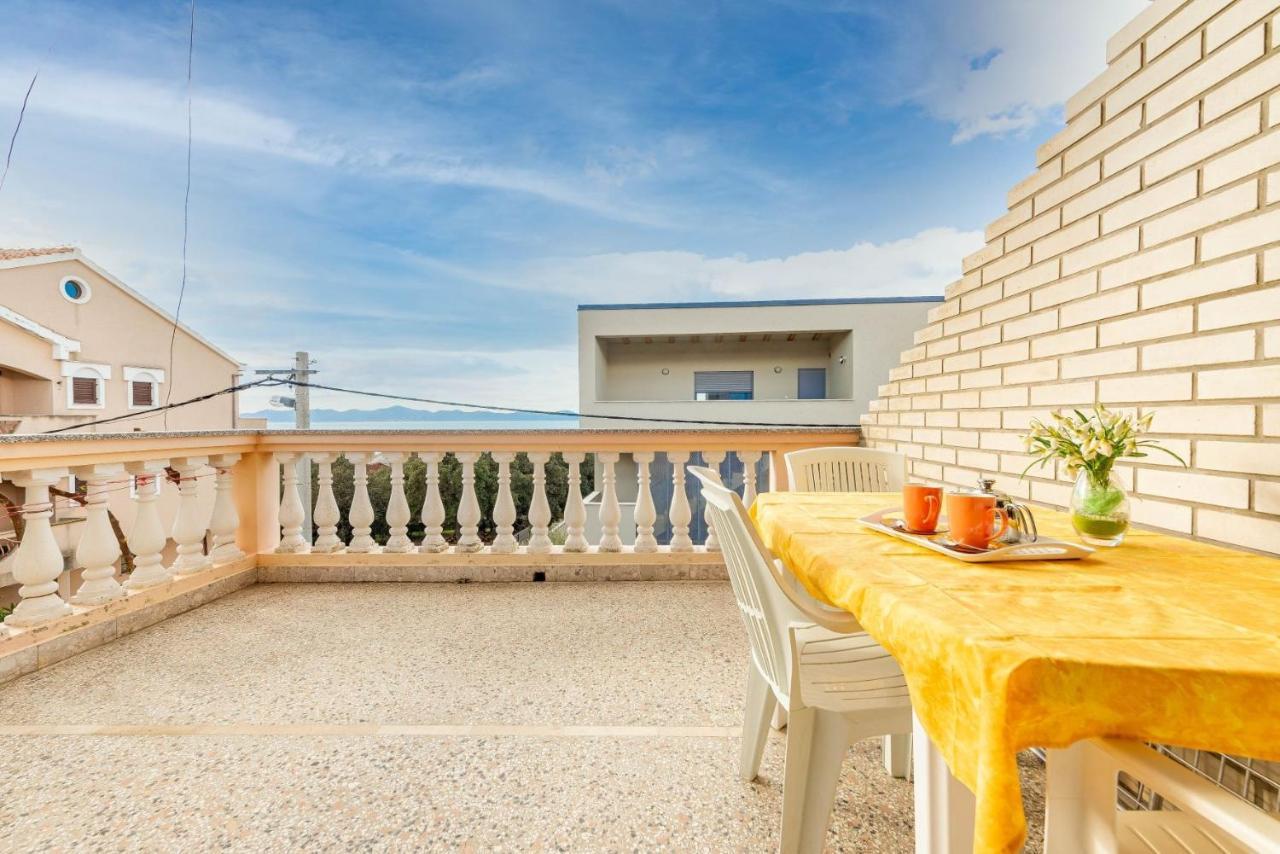 Family Friendly Seaside Apartments Kozino, Zadar - 5749 Petrcane Ngoại thất bức ảnh