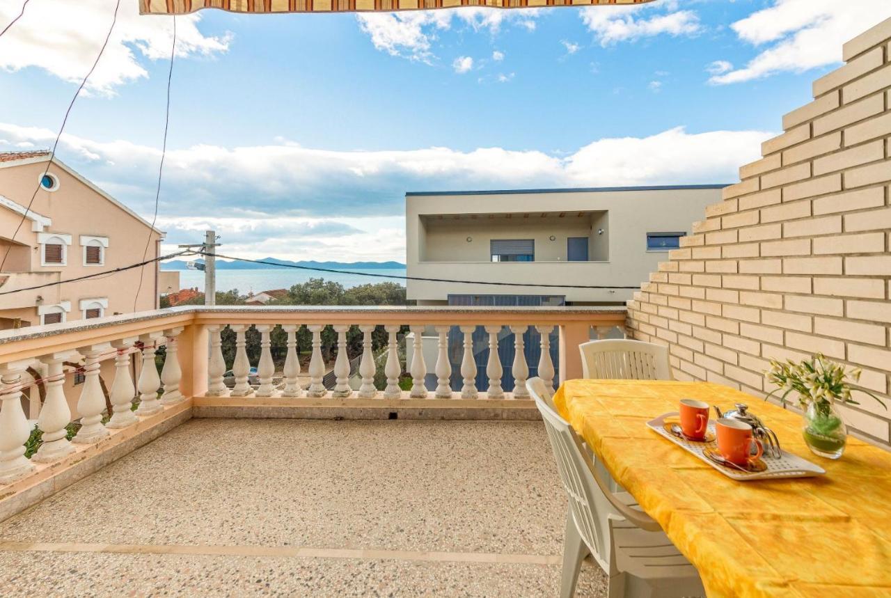 Family Friendly Seaside Apartments Kozino, Zadar - 5749 Petrcane Ngoại thất bức ảnh