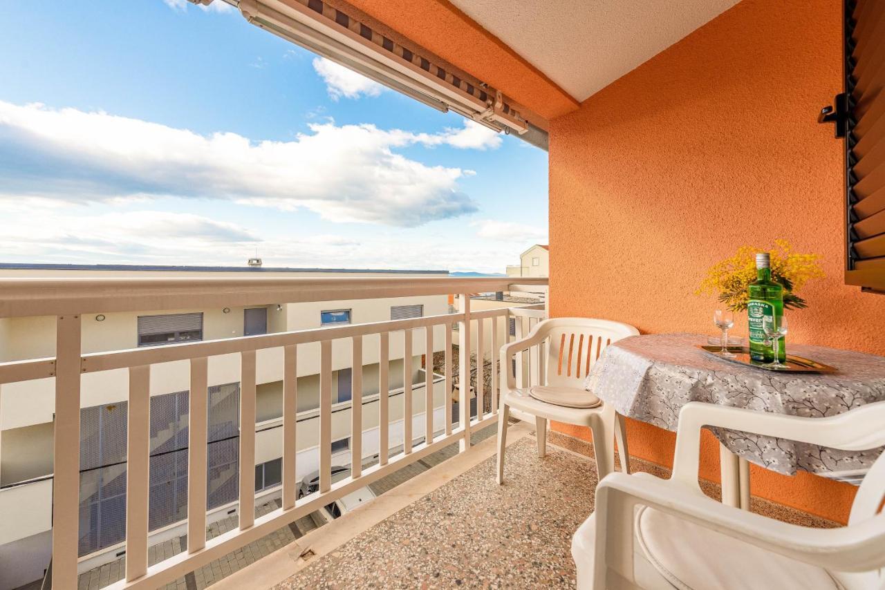 Family Friendly Seaside Apartments Kozino, Zadar - 5749 Petrcane Ngoại thất bức ảnh