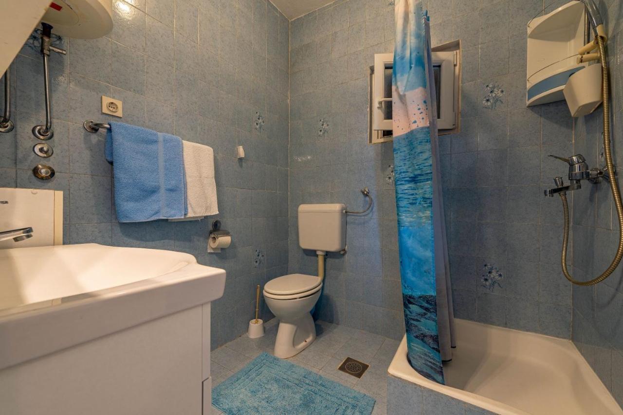 Family Friendly Seaside Apartments Kozino, Zadar - 5749 Petrcane Ngoại thất bức ảnh